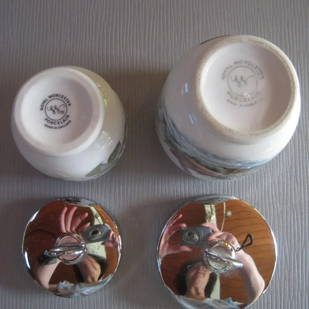 Set of 2 Royal Worcester Egg Coddlers - Woodland Birds Wren & Finch SM Berries